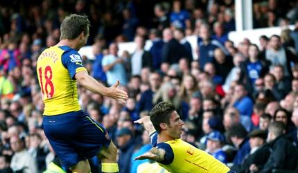 EPL PHOTOS: Arsenal salvage late Everton draw, Chelsea win