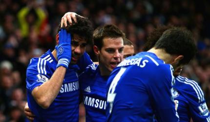 Chelsea stroll to victory over West Ham