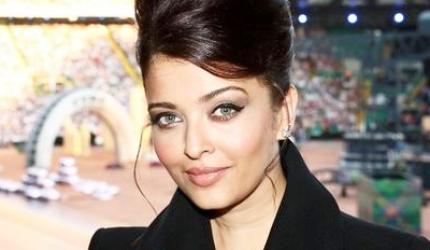 Spotted! Aishwarya Rai Bachchan at CWG Opening Ceremony!