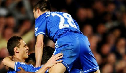 EPL PHOTOS: Chelsea surge clear with Tottenham drubbing; United demolish West Brom