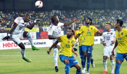 ISL: Gonsalves strike helps Kerala down Goa