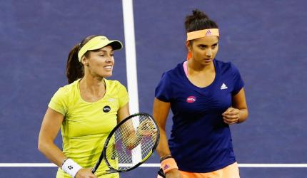 Sania-Hingis waltz into Miami Open final