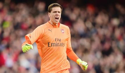 Is veteran keeper Szczesny ready to leave Arsenal?