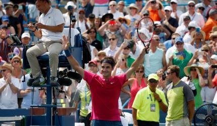 Federer back as world number two ahead of U.S. Open