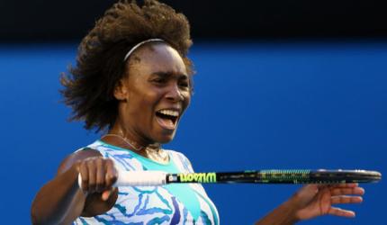 Evergreen Venus upsets Radwanska in Melbourne