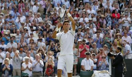 Djokovic, Sharapova restore order at Wimbledon