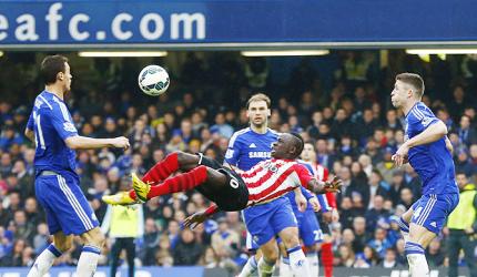 EPL PHOTOS: Chelsea take six point-lead despite Southampton draw