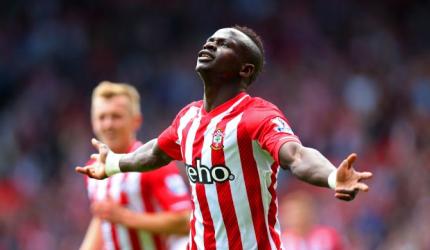 Southampton's Mane grabs fastest Premier League hat-trick