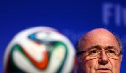 Blatter fighting to return for FIFA handover in February