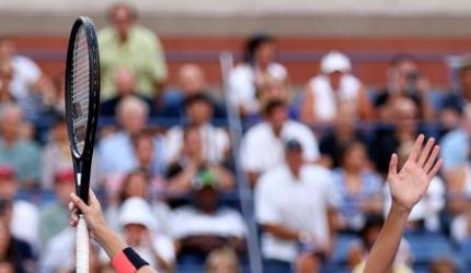 Vinci stops Serena's bid to complete calendar Grand Slam