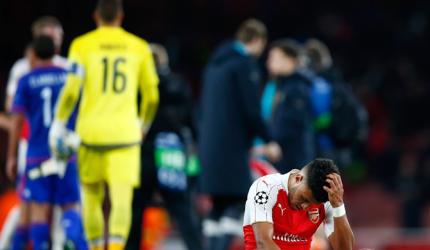 Wenger hoping injured Gunners regain fitness in time for new season