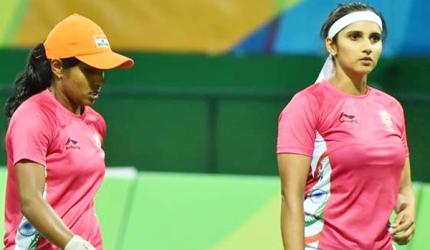 Sania-Prarthana go down fighting to Zhang-Peng