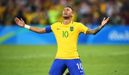 Rio Olympics: Neymar hands Brazil elusive soccer gold