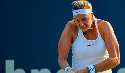 Connecticut Open: Kvitova advances, Vinci ousted