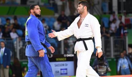 Egyptian judoka sent home over handshake refusal with Israeli