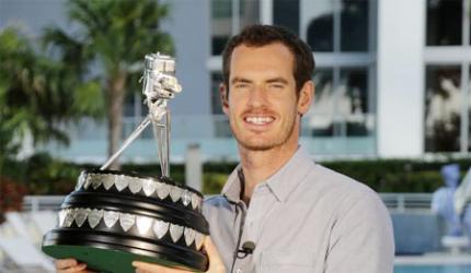 Murray bags BBC award for record third time