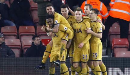 EPL PHOTOS: Alli double helps Spurs sink 10-man Southampton