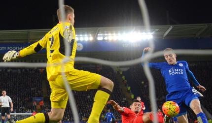 EPL PHOTOS: Vardy steals the show, Man City grind out win