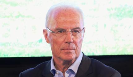 Franz Beckenbauer fined, warned by FIFA ethics committee