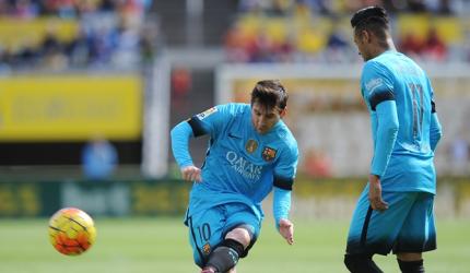 La Liga:  Barcelona survive tough test; Suarez and Neymar strike