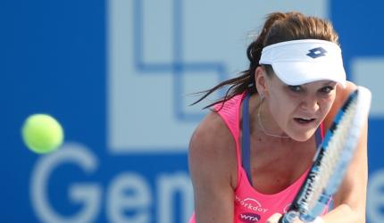 Shenzhen Open: Radwanska takes Riske for easy triumph