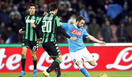 European soccer: Higuain extends Napoli's lead; Villareal drop points