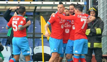 Serie A: Napoli score four to stay top, Inter lose further ground