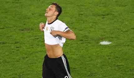 German soccer body rejects Ozil's racism accusations