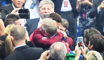 Ronaldo celebrates Euro win with Ferguson
