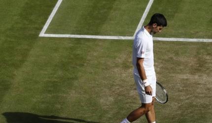 Djokovic stunned by Querrey in the third round of Wimbledon