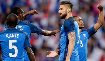 Giroud defies boo-boys with double in France win