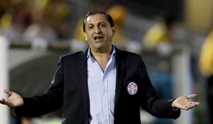1st Copa casualty: Paraguay coach Diaz resigns