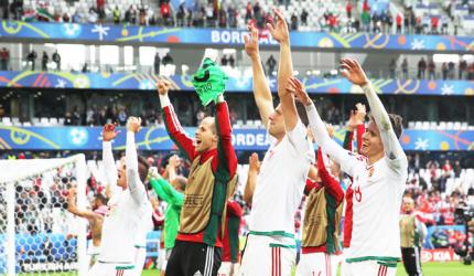 'Compact and solid' Hungary bid to extend hot streak over Iceland