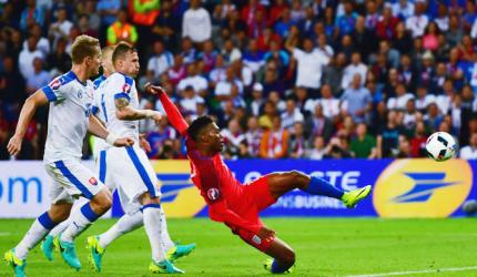 Euro: England advance after stalemate with Slovakia