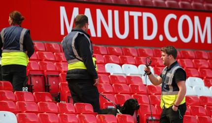 Manchester United urge fans to stay away from stadiums