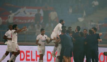 ISL: Delhi Dynamos go on top after beating Kerala Blasters