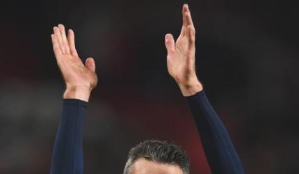 When Fenerbahce striker Van Persie was nearly blinded!