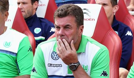 Wolfsburg sack coach Hecking