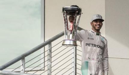 Hamilton takes 50th win at United States GP to stay in title race