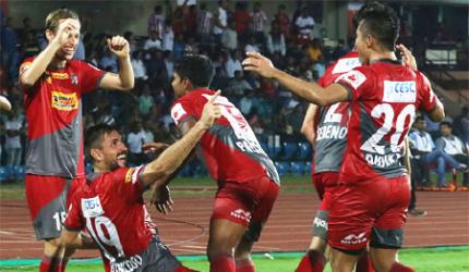 ISL: Atletico de Kolkata down NEUFC to top table