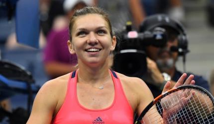 US Open, Day 4: Halep marches under roof after rain