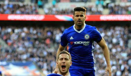 Chelsea edge Tottenham in thrilling Cup semi-final