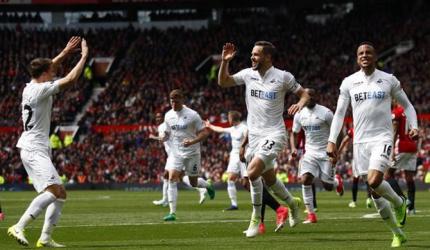 EPL: United's top four hopes suffer after Swansea draw