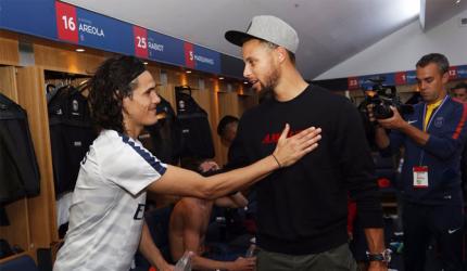 Football Briefs: PSG sink St Etienne as NBA great Curry watches