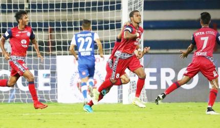 Injury time penalty gives Jamshedpur win over Bengaluru