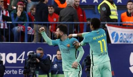 Messi strikes late again to sink Atletico