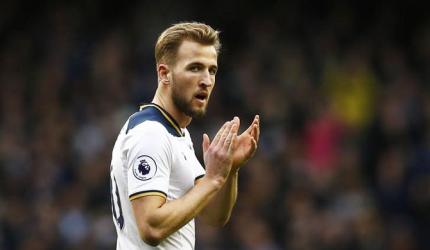 EPL player of the month award goes to...