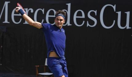 Haas cuts Federer comeback short in Stuttgart