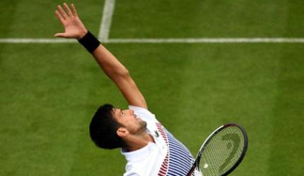 Djokovic off to winning start in Eastbourne