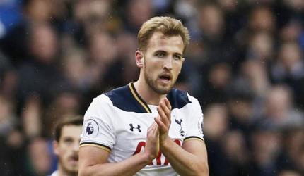 EPL: Kane double against Everton helps Spurs cut Chelsea's lead